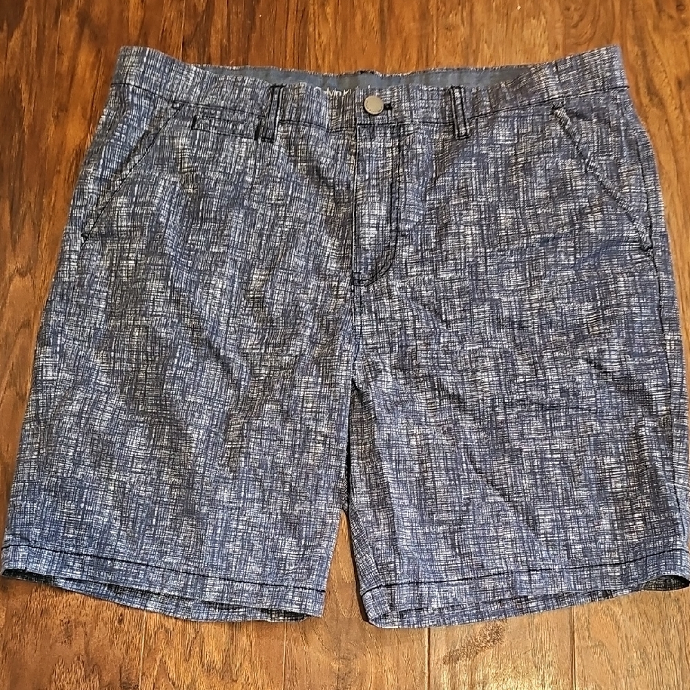 Calvin Klein Navy Patterned Shorts- Sz 36
